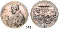 M E D A I L L E N,Personen Faulhaber, Michael Kardinal Silbermedaille o.J. (Karl Goetz, München). Brustbild nach links. / Wappen. Rand : BAYER. HAUPTMÜNZAMT FEINSILBER. 36 mm. 19,89 g.