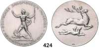 M E D A I L L E N,Städte München Silbermedaille 1966. Auf die Neueröffnung des Deutschen Jagdmuseums. Nach links schreitende Jagdgöttin Diana. / Hirsch über Jagdhunden. Punze im Feld