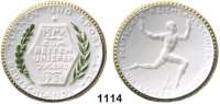P O R Z E L L A N M Ü N Z E N,SPENDENMÜNZEN VON VERBÄNDEN UND VEREINEN Berlin 15 Mark 1921 weiß, Rand gold und Zweige grün.  Reichsausschuss für Leibesübungen.