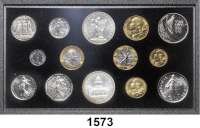 AUSLÄNDISCHE MÜNZEN,Frankreich 5. Republik seit 1958 Kurssatz 1989. (14 Werte. 1 Centime bis 2x 100 Francs Panthéon und Französische Revolution)  KM SS 27.  Im Originaletui.