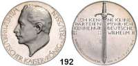 Deutsche Münzen und Medaillen,Preußen, Königreich Wilhelm II. 1888 - 1918 Silbermedaille 1914 (L. Chr. Lauer, Nürnberg). Kopf links. / Auf der Spitze stehendes Schwert, daneben Parole des Kaisers und Anlaß.  Rand : SILBER 990.  33 mm.   14,53 g.  Zetzmann 2014.