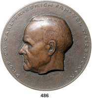 M E D A I L L E N,Akademien, Schulen, Universitäten Verdienst-Medaille des Präsidiums der Leopoldina. Bronzegußmedaille 1982 (B. Göbel). Für große Verdienste bei der Verwirklichung der Idee der Akademie, verliehen vom Präsidium der Leopoldina. Kopf des Ausgezeichneten, Carl Friedrich Freiherr von Weizsäcker (1912-2007) nach links. / 9 Textzeilen. 89,7 mm. 265,38 g. DGMK Bd. 17, S. 121, Nr. 30.