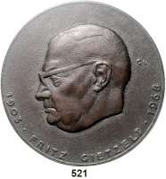 M E D A I L L E N,Medicina in Nummis Bronzegußmedaille o.J. (G. Lichtenfeld). Ehrenmedaille des Koordinierungsrates der Medizinisch-Wissenschaftlichen Gesellschaften der DDR. Kopf nach links. / 5 Textzeilen. 101 mm. 243,91 g. Prof. Dr. med. Fritz Gietzelt war ein deutscher Arzt und Radiologe, der als Direktor der Röntgeninstitute an den Universitäten Leipzig und Berlin wirkte.
