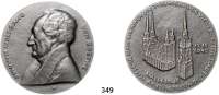 M E D A I L L E N,Personen Goethe, Johann Wolfgang von Bronzegußmedaille 1948 (Gustav Weidanz, Gießerei Burg Giebichenstein). Zum 200. Geburtstag - Hallesche Goethefreunde. Brustbild nach links. / Ansicht der Marienkirche mit Rotem Turm in Halle. 86 mm. 174,32 g. DGMK Band 17, S. 181.