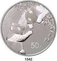 AUSLÄNDISCHE MÜNZEN,China Volksrepublik seit 1949 50 Yuan 2023 (Silber, 150g.). Zwei Pandas im Baum.  Im Originaletui mit Zertifikat und Umverpackung.