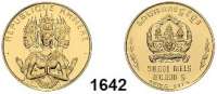 AUSLÄNDISCHE MÜNZEN,Kambodscha Khmer Republik 1970 - 1975. 50.000 Rials 1974 (6,04g fein).  Drei Tänzerinnen in Apsarentracht.  Schön 26.  KM 64.  Fb. 8.  GOLD.