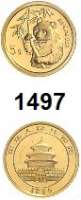 AUSLÄNDISCHE MÜNZEN,China Volksrepublik seit 1949 5 Yuan 1995.  (1/20 Unze 1,55g fein).  Hüftbild eines Panda mit Bambuszweig.  Schön 781.  KM 715.  Fb. B 8.  Verschweißt.  GOLD.