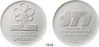 MEDAILLEN AUS PORZELLAN,Staatliche Porzellan-Manufaktur MEISSEN Dresden 1979 weiß (98 mm).  Komitee für Unterhaltungskunst Berlin.  Internationales Schlagerfestival Dresden.  W. 6179.2.0.  Auflage 60 Exemplare.  Im Originaletui mit Begleitkarte 