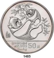 AUSLÄNDISCHE MÜNZEN,China Volksrepublik seit 1949 50 Yuan 1989 (Silber, 5 Unzen).  Pandamutter mit Jungtier auf dem Bauch.  Schön 216.  KM 225.  Im Originaletui mit Zertifikat.