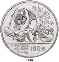 AUSLÄNDISCHE MÜNZEN,China Volksrepublik seit 1949 100 Yuan 1989 (Silber, 12 Unzen).  Pandamutter mit zwei Jungtieren.  Schön 217.  KM 228.  Im Originaletui mit Zertifikat.