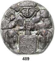 M E D A I L L E N,Numismatik Bronzegußmedaille 1977 (Dieter Dietze bei Noack/Leipzig). Num. Ausstellung Kulturbund der DDR - 1451 Beginn der Groschenprägung. Münzmeister beim Prägen (Hammerschlag). / Text. 63 mm. 158,7 g. Auflage 200 Exemplare. Im Originaletui.