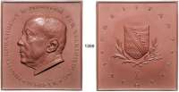 MEDAILLEN AUS PORZELLAN,Staatliche Porzellan-Manufaktur MEISSEN Dresden o.J.(1934) braun (glatter erhabener und polierter Rand).  Ehrenplakette für Minister Schieck.  130 x 115 mm.