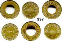 Notmünzen; Marken und Zeichen,0 L O T S L O T S L O T S LOT. von 329 modernen Messingmarken. (30 % gelocht). Spielautomaten-/Prämien-/Warenbezugsmarken. 6 verschiedene Sorten. 19 mm und 22 mm (10 mm Loch). Berlin/Hamburg.