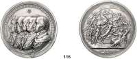 Deutsche Münzen und Medaillen,Preußen, Königreich Friedrich Wilhelm III. 1797 - 1840 Silbermedaille 1801 (Loos).  Jahrhundertfeier des Königreiches.  Fünffaches Brustbild links der bisherigen Könige unter strahlendem Stern. /  Thronende Borussia mit Füllhorn, Apollon mit Wagen und Horen empfangend.  56 mm.  71,24 g.  Marienburg 3662.  Sommer A76.  Im Holzetui.
